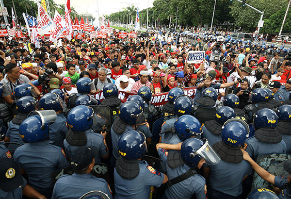 PANOORIN: Tensyon sa kilos-protesta sa Maynila