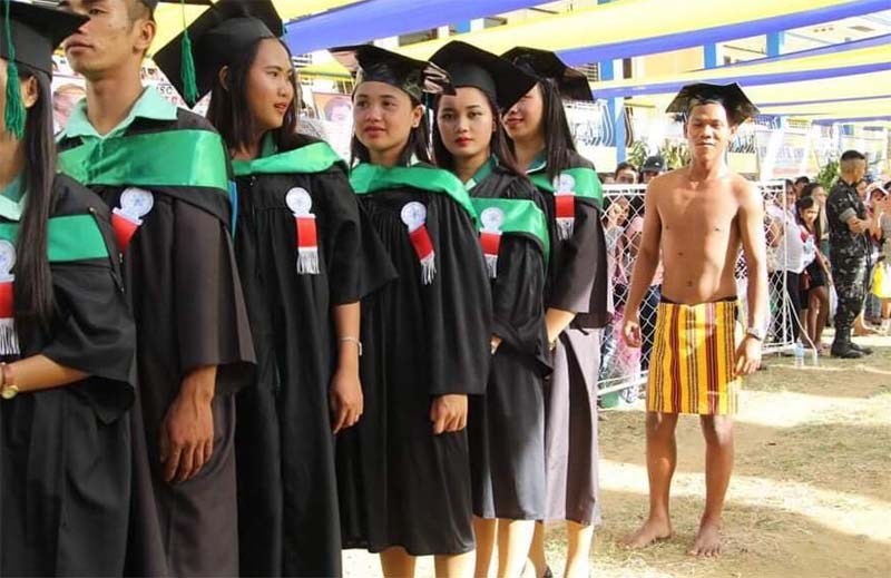 Mangyan wears traditional clothing during graduation in Iloilo