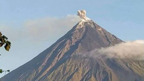 Mayon Volcano alert level raised to 2